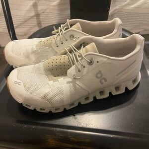 ON Running White/Off White Athletic Shoes